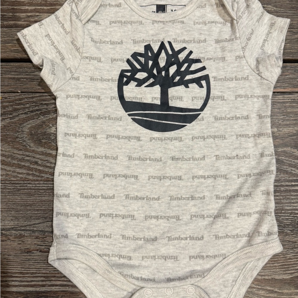 Timberland Gray Patterned Baby Onesie Sz(18months)